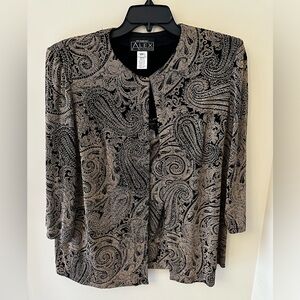 Beautiful jacket by Women’s Alex Evenings, size 2X
